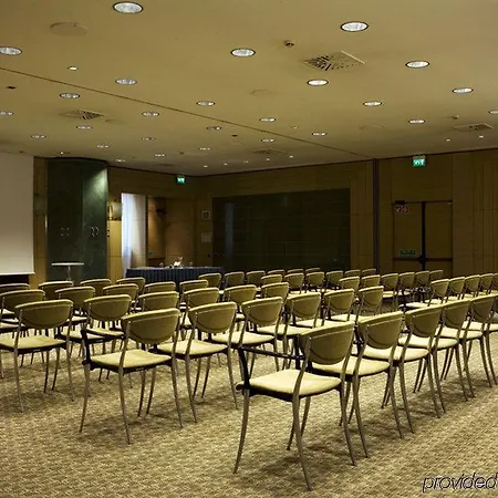 Hotel Nh Bologna Villanova 4*