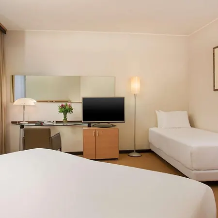 Nh 볼로냐 빌라노바 4*