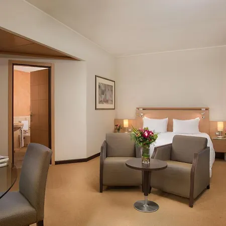 Nh Bologna Villanova 4*