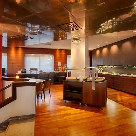 Nh Bologna Villanova Hotel 4*