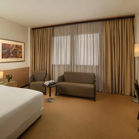 Nh Bologna Villanova Hotel